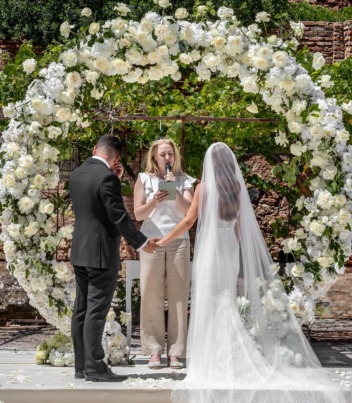 Take a glance through the beautiful wedding of Mollie & Mark — full of heart, elegance, and thou (1)