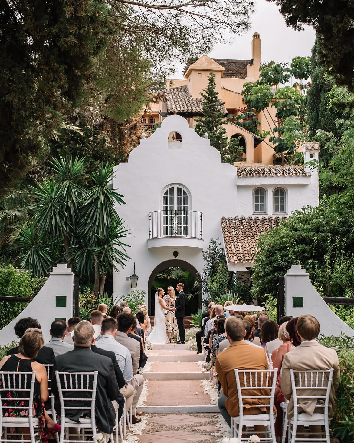 Where Happily Ever After Begins…🤍📞+34 639 626 096✉ toni@sanacateringmarbella.com#weddingplanne (1)